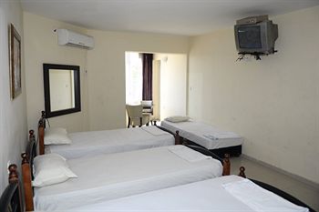 Privilege Hostel 엘라트 외부 사진